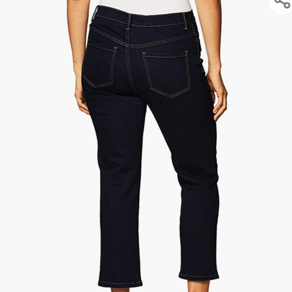 Gloria Vanderbilt Women's Classic Amanda High Rise Tapered Jean - Picture 4 of 11